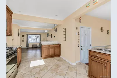 159 Montgomery Avenue, Oceanside, NY 11572 - Photo 7