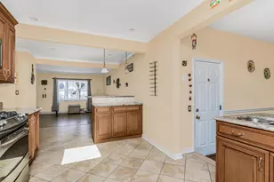 159 Montgomery Ave, Oceanside, NY 11572 - Photo 7