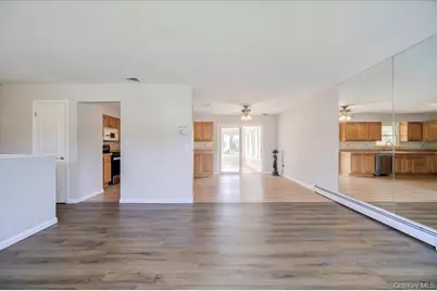 84 Guernsey Drive, New Windsor, NY 12553 - Photo 5