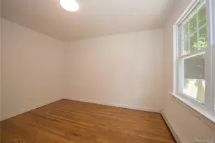 8 Northridge St, Huntington Station, NY 11746 - Photo 7