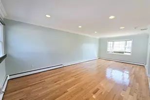 34 Arch Ln, Hicksville, NY 11801 - Photo 13