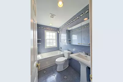 34 Arch Lane, Hicksville, NY 11801 - Photo 9