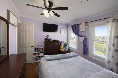 7 Meyer Avenue, Lawrence, NY 11559 - Photo 17