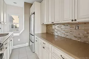 23 Troy Ave, Long Beach, NY 11561 - Photo 5