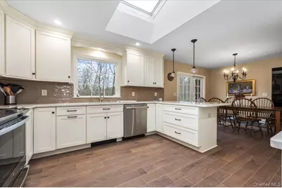 6625 Hortons Lane, Southold, NY 11971 - Photo 7