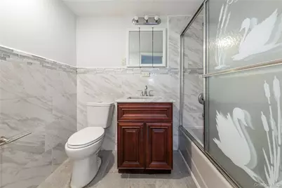 7157 Douglaston Parkway, Little Neck, NY 11362 - Photo 23