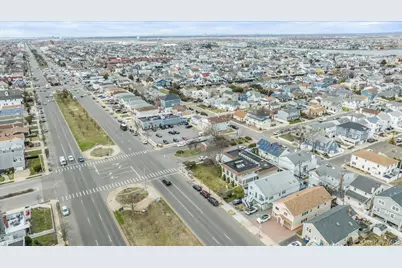 806 E Chester Street, Long Beach, NY 11561 - Photo 13