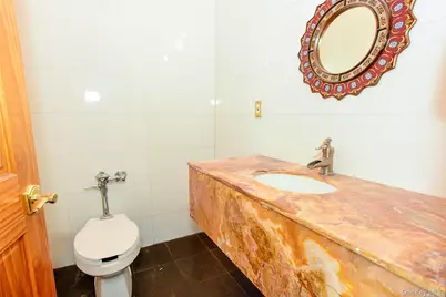 117-11/13 Hillside Avenue, Richmond Hill, NY 11418 - Photo 29