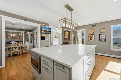 39 Memorial Boulevard, East Moriches, NY 11940 - Photo 11