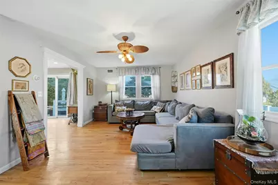 39 Memorial Boulevard, East Moriches, NY 11940 - Photo 15