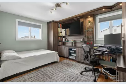 23 Coronet Lane, Plainview, NY 11803 - Photo 15