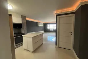 666 Pelham Rd, New Rochelle, NY 10805 - Photo 5