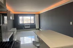 666 Pelham Rd, New Rochelle, NY 10805 - Photo 7