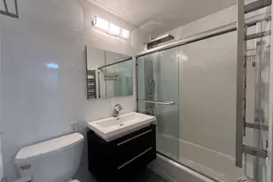 666 Pelham Rd, New Rochelle, NY 10805 - Photo 11