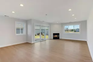 290 W Midland Pond Ct, Moriches, NY 11955 - Photo 3