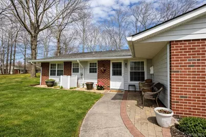 9 Guilford Court #B, Ridge, NY 11961 - Photo 3