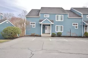 201 Bentley Ct, Brewster, NY 10509 - Photo 3