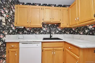 201 Bentley Ct, Brewster, NY 10509 - Photo 13