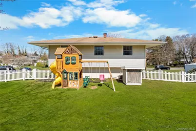 18 Lynx Lane, East Setauket, NY 11733 - Photo 17