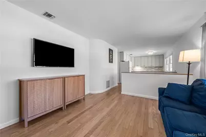 18 Lynx Lane, East Setauket, NY 11733 - Photo 3
