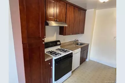 25-44 81st Street #2nd Floor, East Elmhurst, NY 11370 - Photo 3