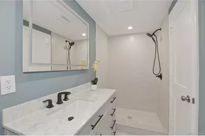 11 Levon Lane, Miller Place, NY 11764 - Photo 19