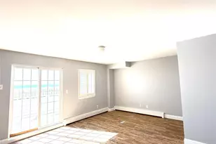 96-18 Shore Front Pkwy, Rockaway Beach, NY 11693 - Photo 9