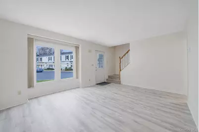 190 Merrick Road #35, Amityville, NY 11701 - Photo 5