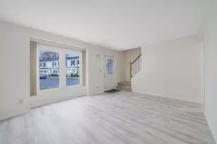 190 Merrick Rd, Amityville, NY 11701 - Photo 5