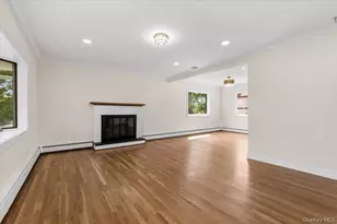 12 Deans Ln, Bayville, NY 11709 - Photo 9