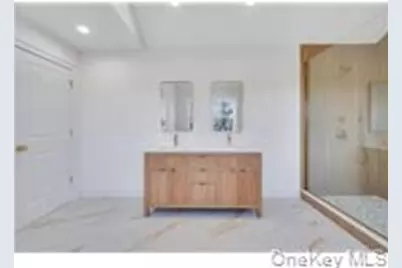 87 West Avenue, Hicksville, NY 11801 - Photo 21