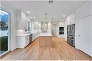 87 West Ave, Hicksville, NY 11801 - Photo 7