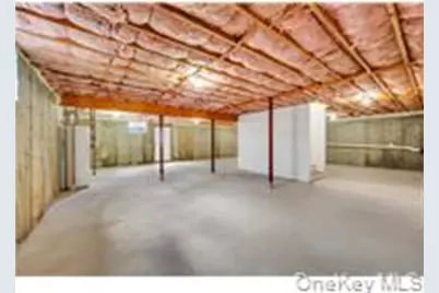 87 West Avenue, Hicksville, NY 11801 - Photo 25