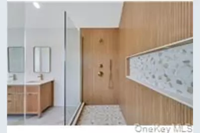 87 West Avenue, Hicksville, NY 11801 - Photo 23