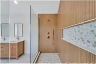 87 West Ave, Hicksville, NY 11801 - Photo 23