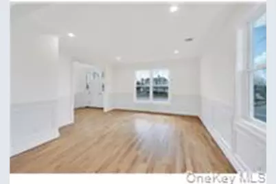87 West Avenue, Hicksville, NY 11801 - Photo 11