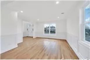 87 West Ave, Hicksville, NY 11801 - Photo 11