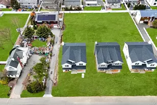 87 West Ave, Hicksville, NY 11801 - Photo 3