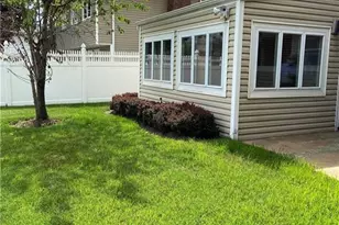 2861 Terrell Ave, Oceanside, NY 11572 - Photo 9