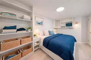 25-19 McIntosh St, East Elmhurst, NY 11369 - Photo 15