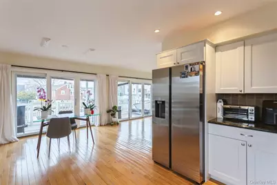 271 Arthur Street, Freeport, NY 11520 - Photo 19