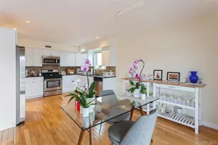 271 Arthur St, Freeport, NY 11520 - Photo 15