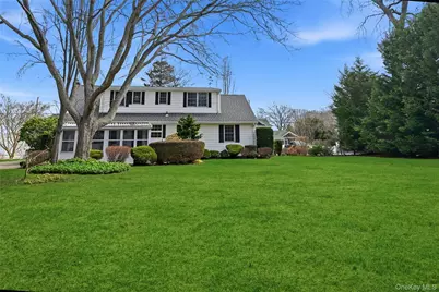 110 Macon Avenue, Sayville, NY 11782 - Photo 33