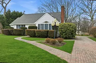 110 Macon Ave, Sayville, NY 11782 - Photo 3