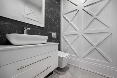 185 Willetts Lane, West Islip, NY 11795 - Photo 19