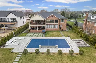 185 Willetts Ln, West Islip, NY 11795 - Photo 43