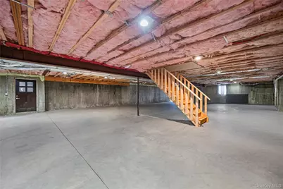 185 Willetts Lane, West Islip, NY 11795 - Photo 37