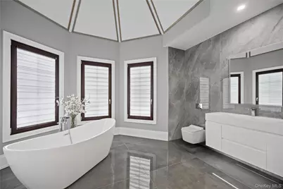 185 Willetts Lane, West Islip, NY 11795 - Photo 25