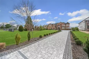 185 Willetts Ln, West Islip, NY 11795 - Photo 3