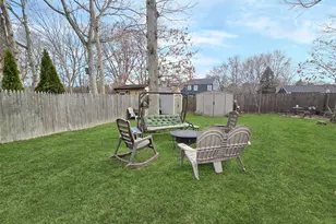 6 Shelley Dr, Middle Island, NY 11953 - Photo 21